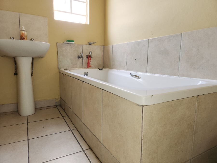 3 Bedroom Property for Sale in Seraleng North West
